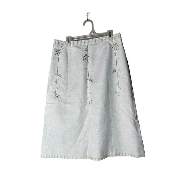 BCBG Max Azria Dresses & Skirts - BCBG Max Azria Vintage Linen Blend Embroidered Floral Skirt Size 4